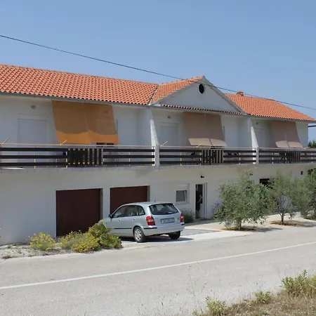 With A Parking Space Bozava, Dugi Otok - 8123 Apartment Bozava